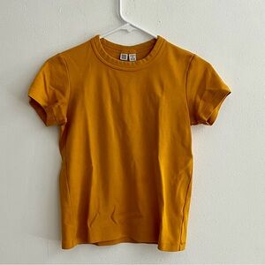 Uniqlo Golden Yellow Crew Neck Tee